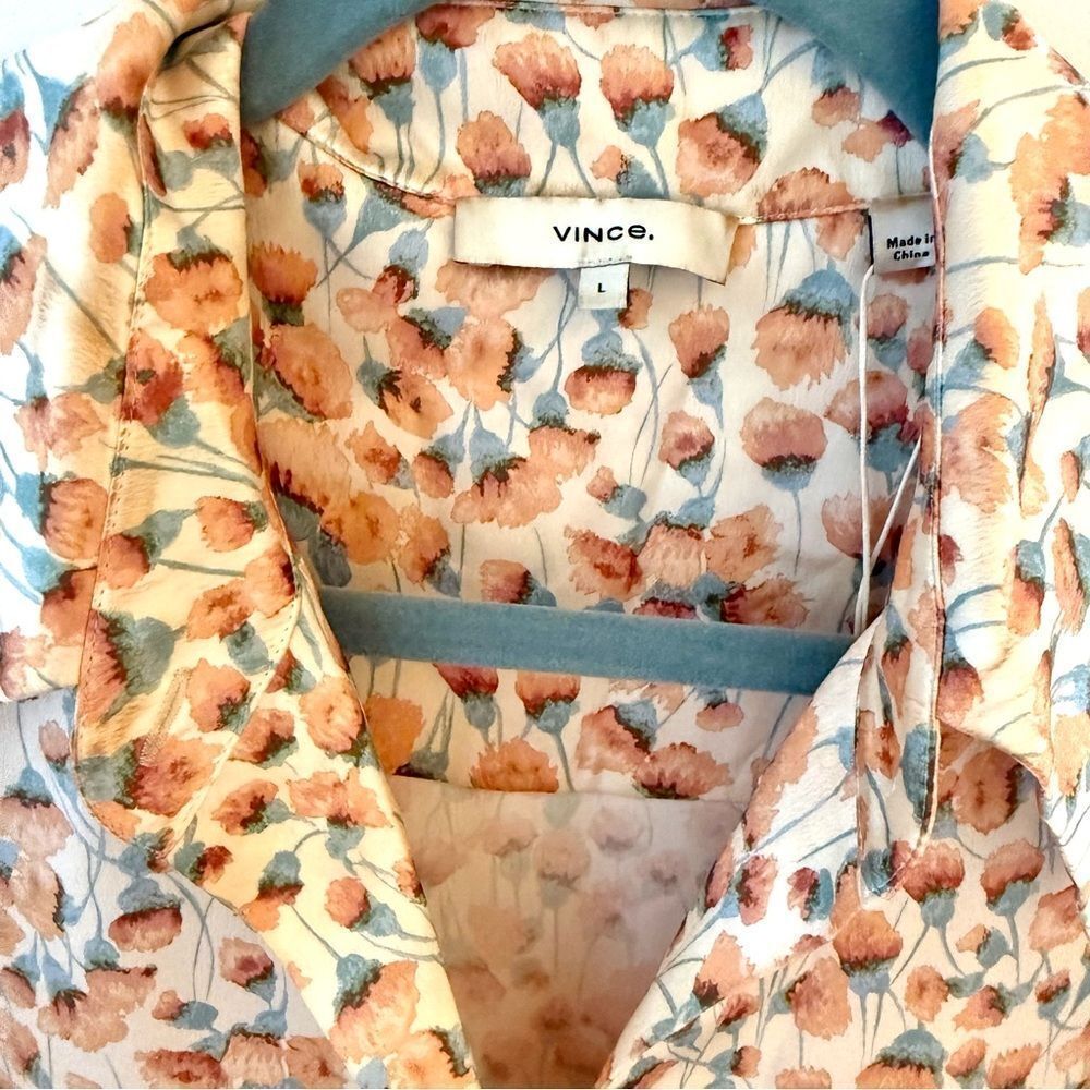 Vince Pomegranate Relaxed Long Sleeve Silk Button Down Shirt Blouse, Large NWT - Picture 4 of 10